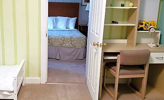 Photo 1 of 4 of Studio 1 Queen Bed