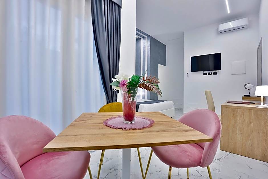 Hotiday Room Collection - Napoli Sant'Arcangelo