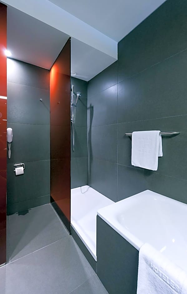 NH Collection Barcelona Constanza