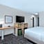 Spark by Hilton Fredericksburg Southpoint