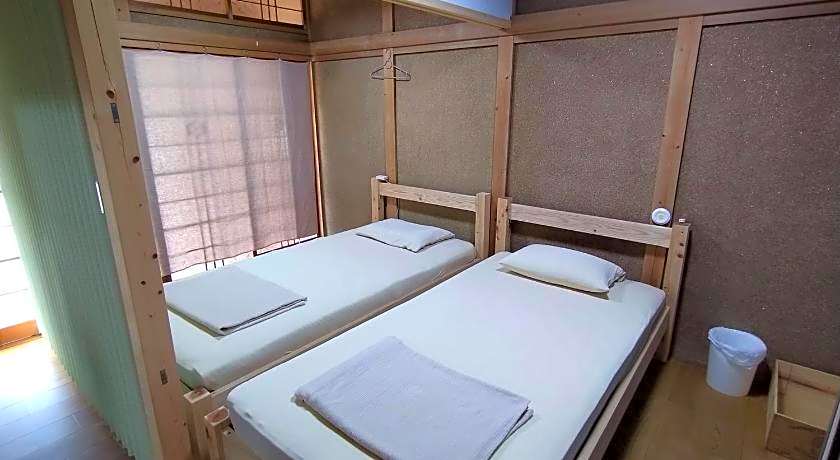 tonari