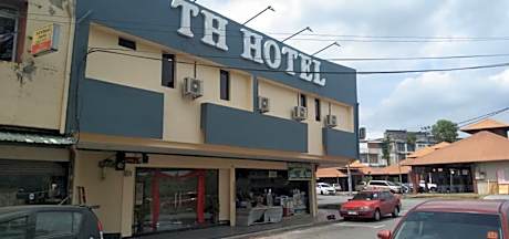 SUPER OYO 90445 Th Hotel