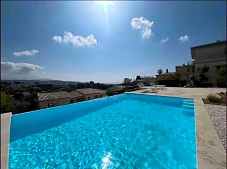 DOMAINE LOU BEL AZUR - Charmant