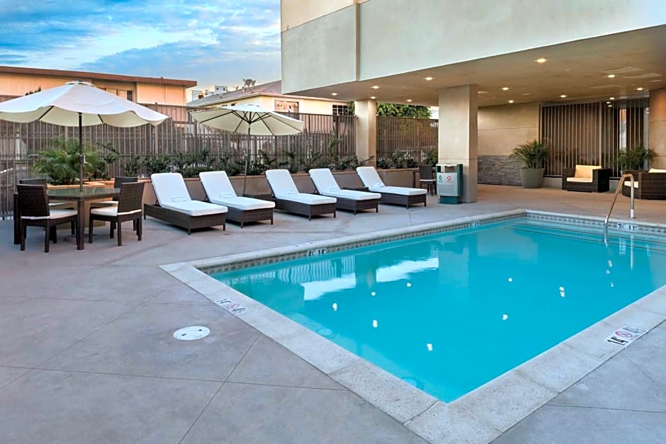 Hampton Inn By Hilton & Suites Los Angeles/Hollywood, CA