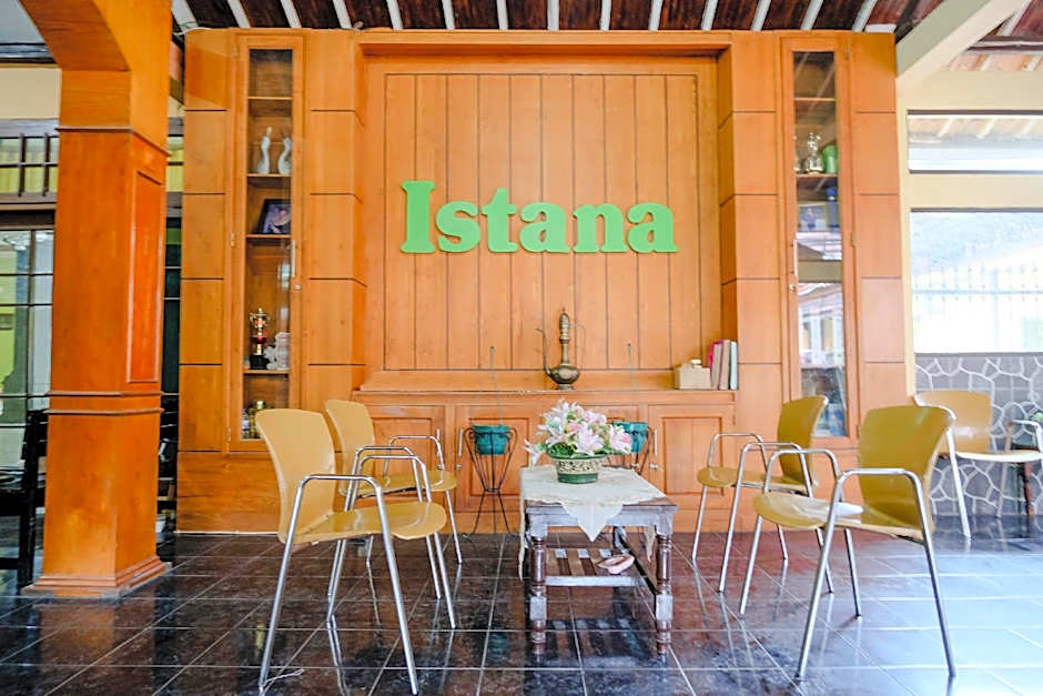 OYO 1984 Hotel Istana Family Syariah