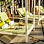The Wesley by AvantStay Mid-Century Modern Oasis with Pool