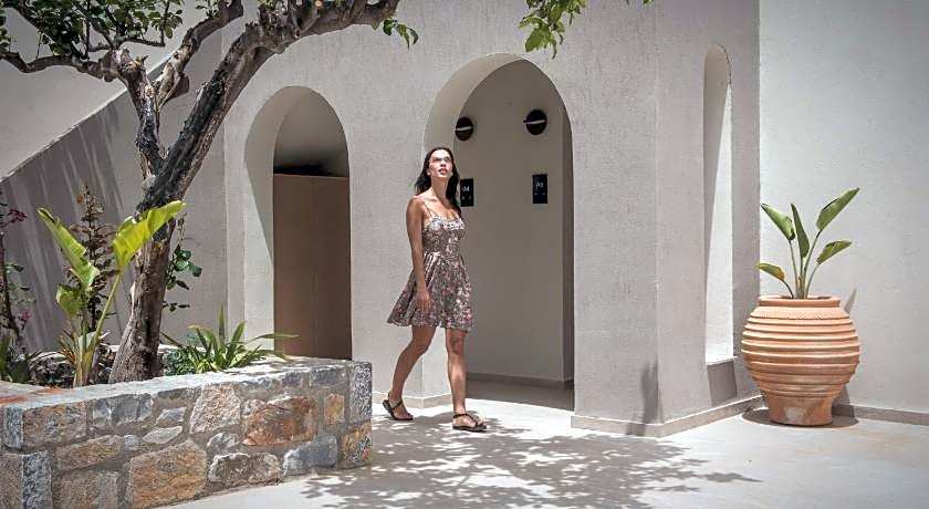 VAYA Suites by Omilos Hotels