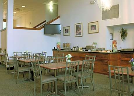 The Royal Inn & Suites