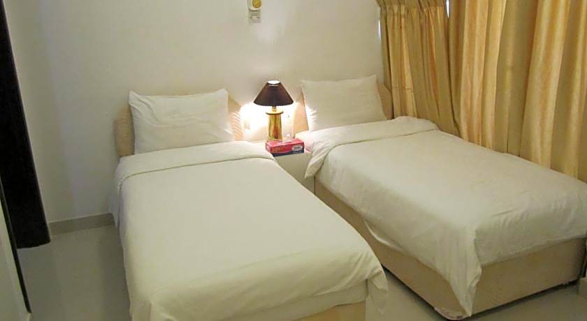Qurum Beach Hotel
