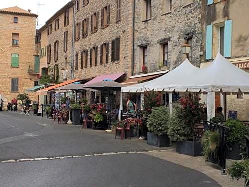 Auberge De Tourrettes