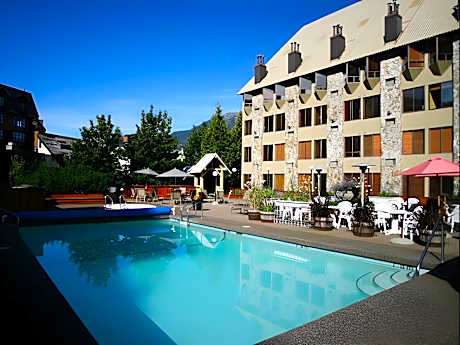 Mountainside Lodge