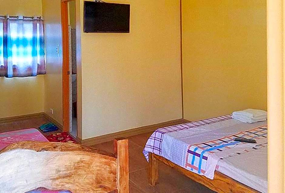 RedDoorz at Shandy's Transient House Palompon