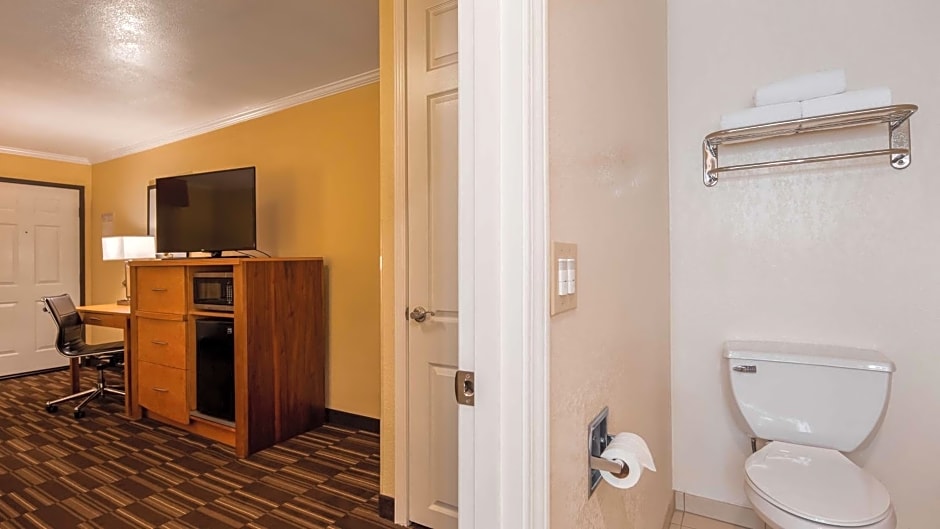 Best Western Plus Ontario Airport & Convention Center
