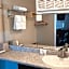 Super 8 by Wyndham Guelph