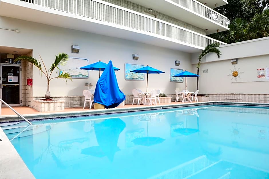 Motel 6 Cutler Bay