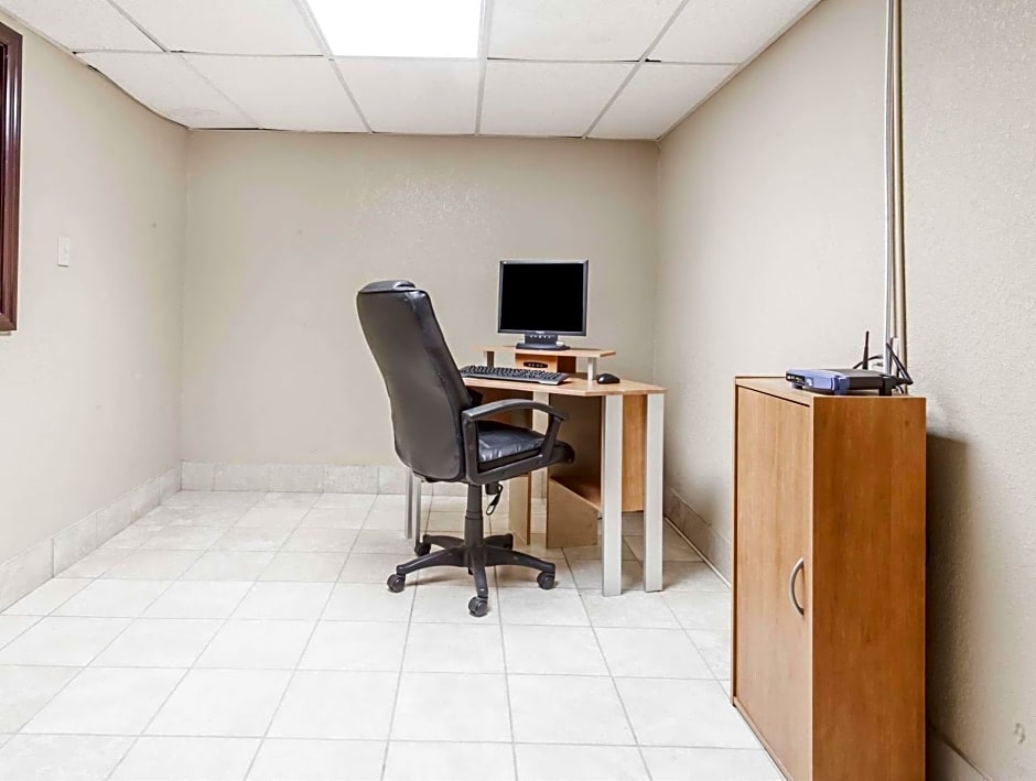 Days Inn by Wyndham Goodlettsville