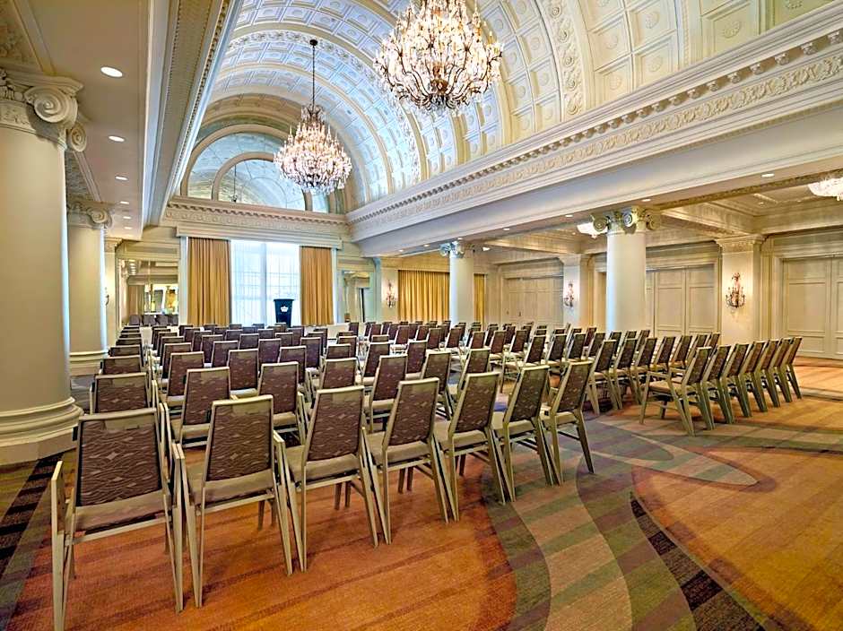 The Omni King Edward Hotel