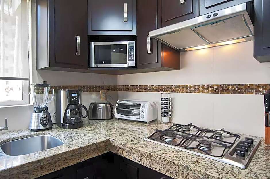 Marina Suites by Andiani Travel