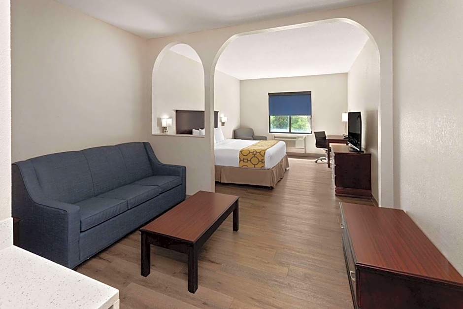 Baymont by Wyndham Houston TX