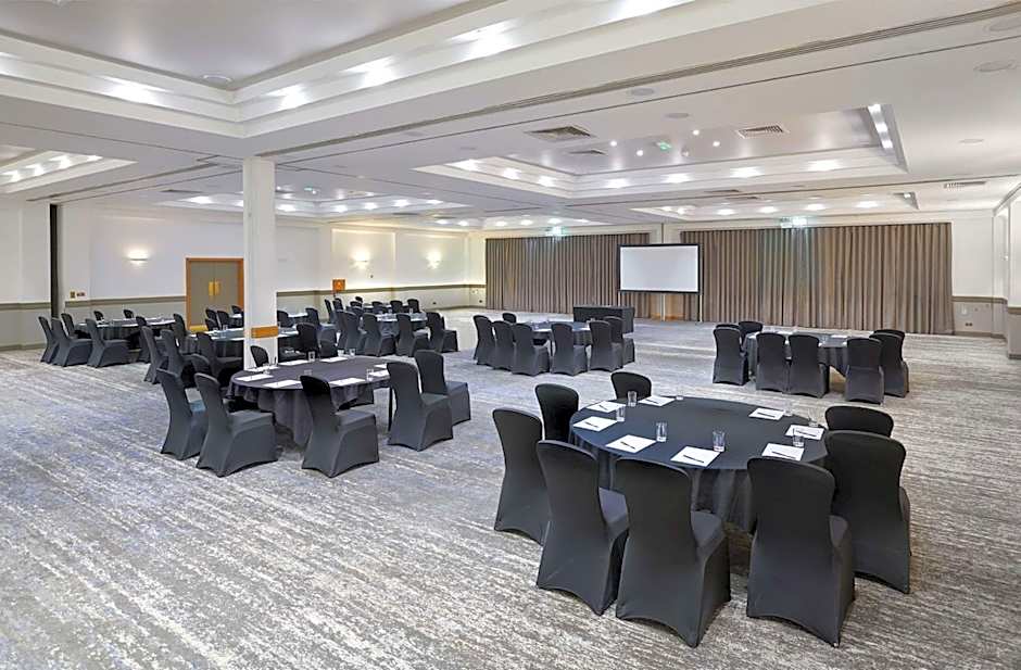 DoubleTree by Hilton Swindon