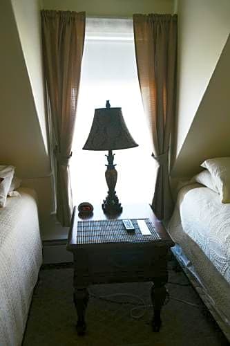 The Whitetail and Suites- Lincoln