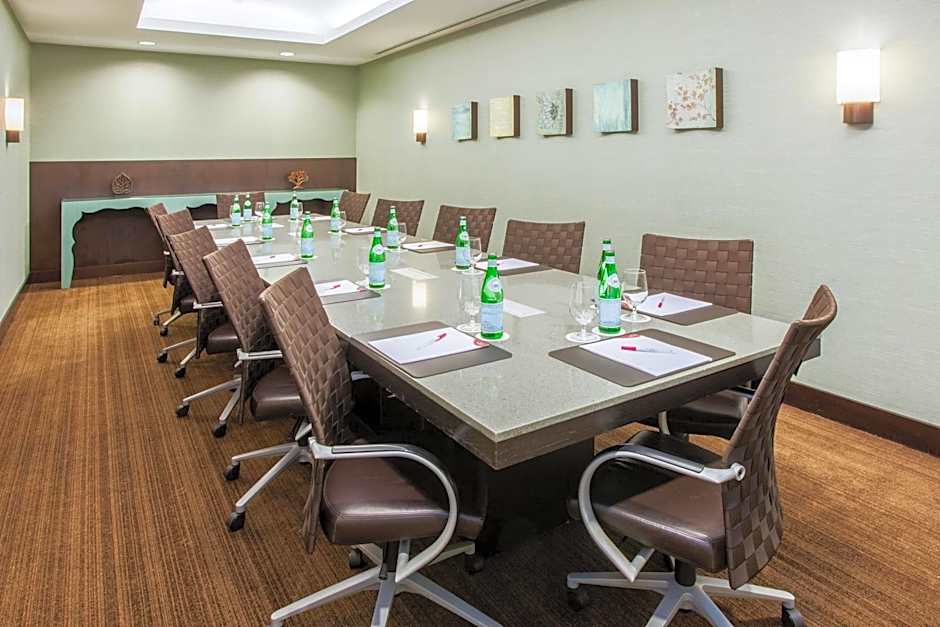 Crowne Plaza Hotel Glen Ellyn/Lombard By IHG