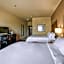 Holiday Inn Express and Suites Beeville By IHG