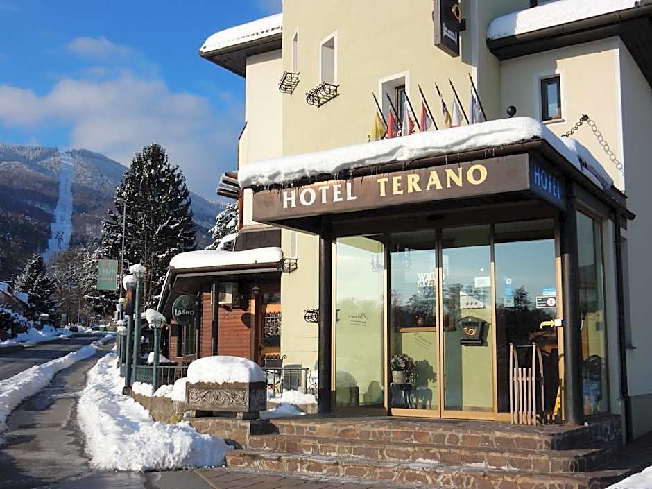 Garni Hotel & Apartments Terano