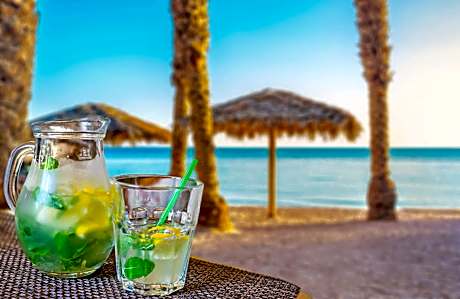 Rich Luxury Suites - Renovated