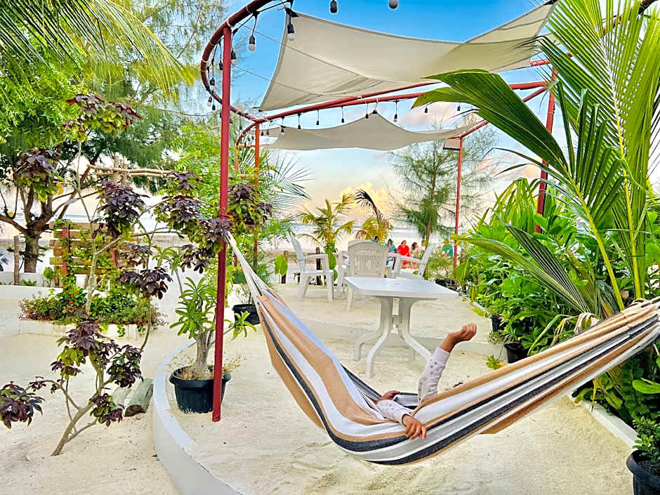 Pelican Beach Maafushi