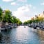 The Pavilions Amsterdam, The Toren