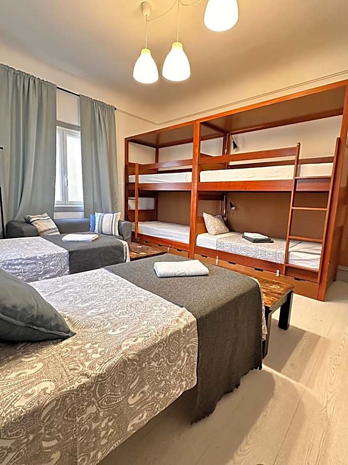 Ey Lisbon GuestHouse