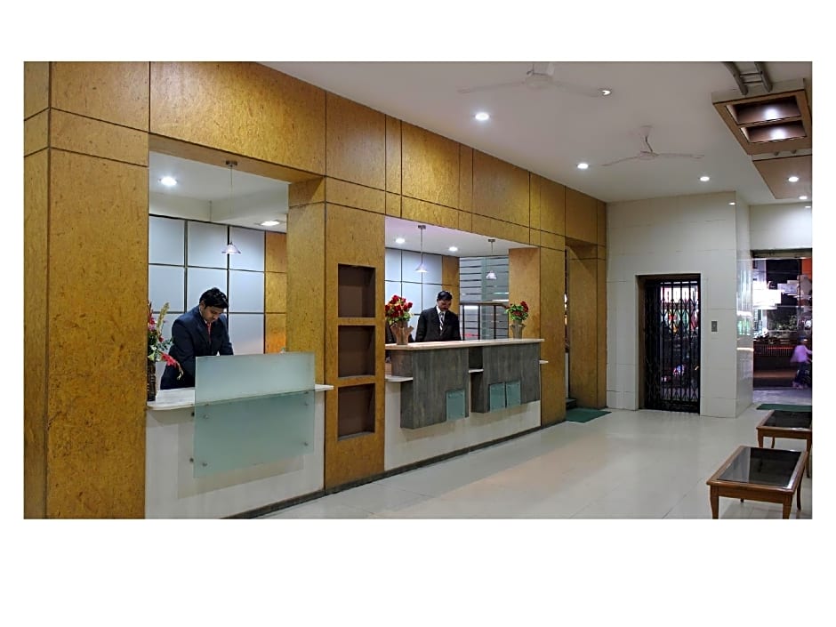 Hotel Kohinoor Plaza