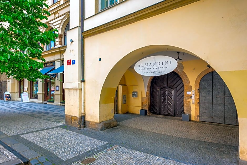 Apartments Almandine