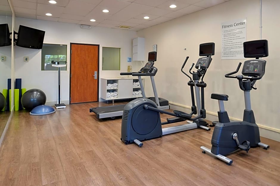Holiday Inn Express Madera By IHG