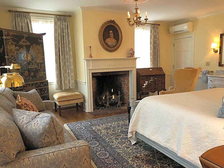 Inn by the Bandstand a Boutique Hotel
