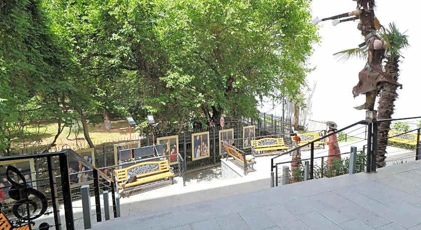 Hotel Liberty Theatre