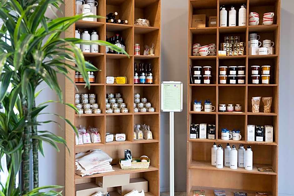 greet Hotel Rennes Pace