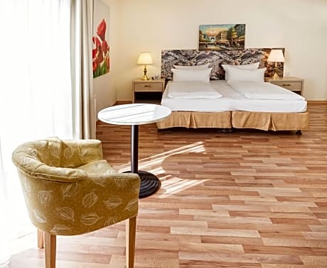 Comfort Twin Room