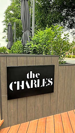Charles Sturt Suites & Apartments