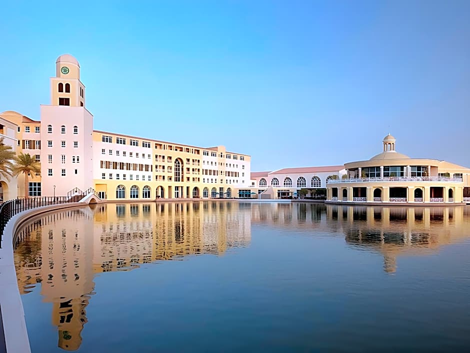 Millennium Lakeview Hotel