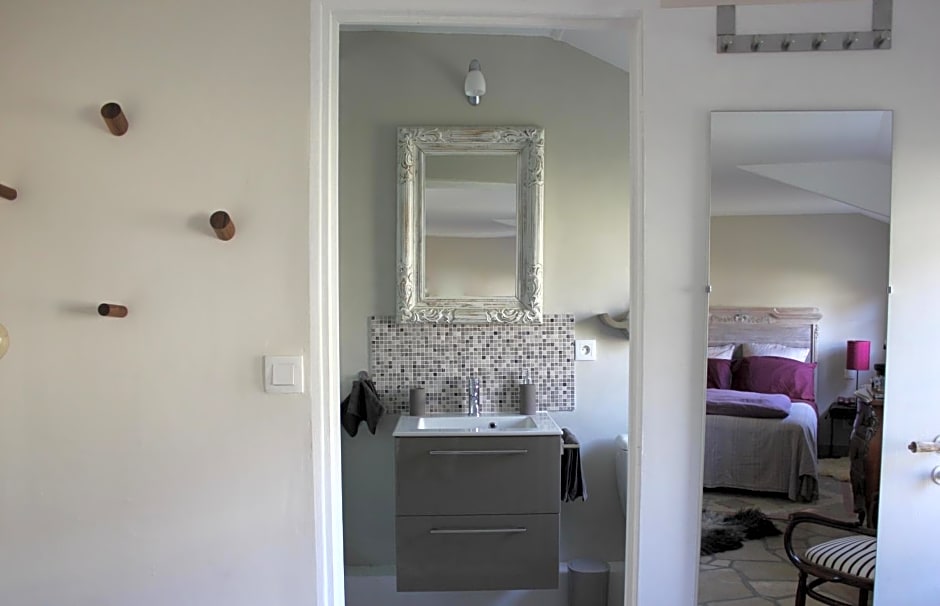 Le Chemin du Village