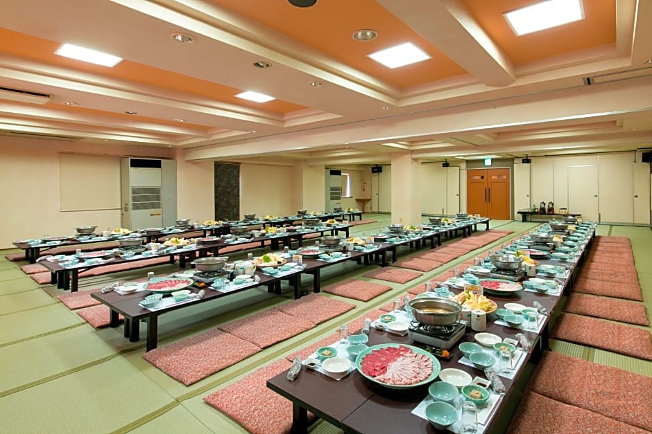 Plaza Hotel Toyota