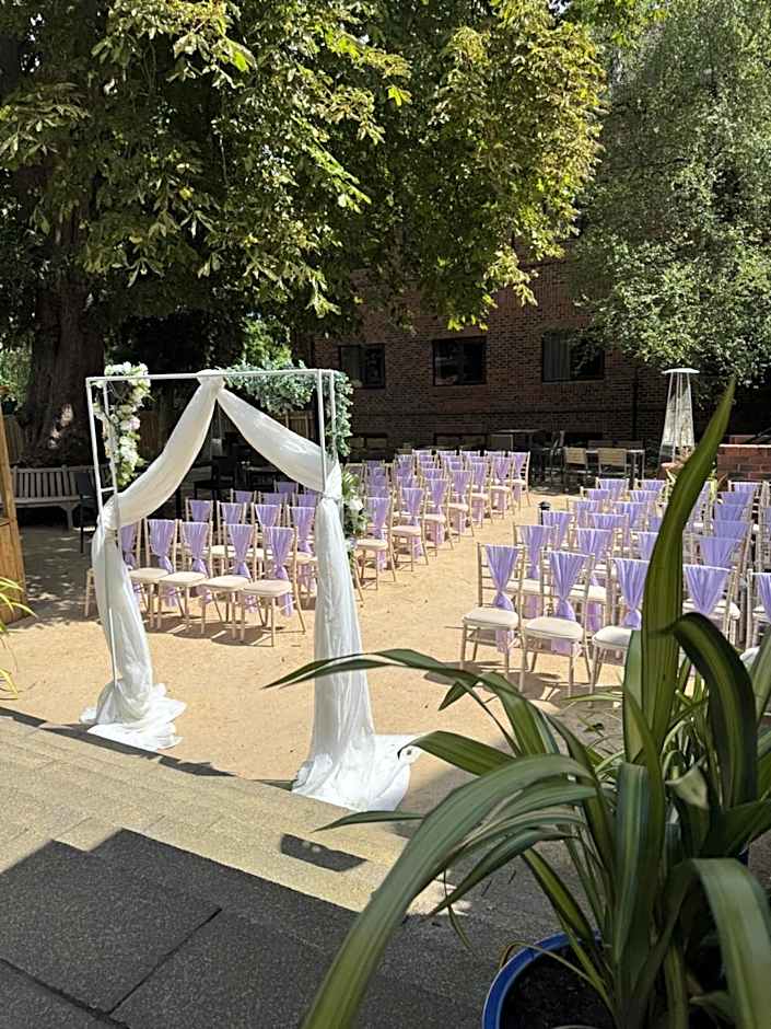 Mercure Hull Grange Park Hotel