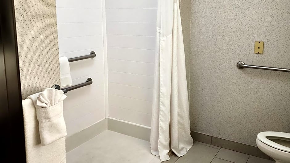 Holiday Inn Express Hotel & Suites Chicago South Lansing, an IHG Hotel