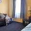 Costero Inn - Not Hotel -