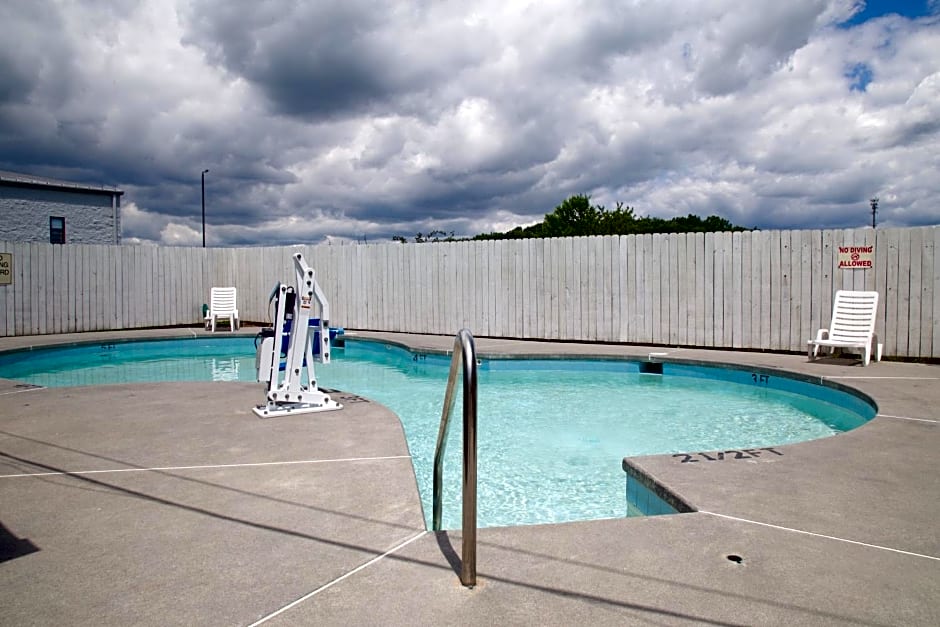 Super 8 by Wyndham Christiansburg