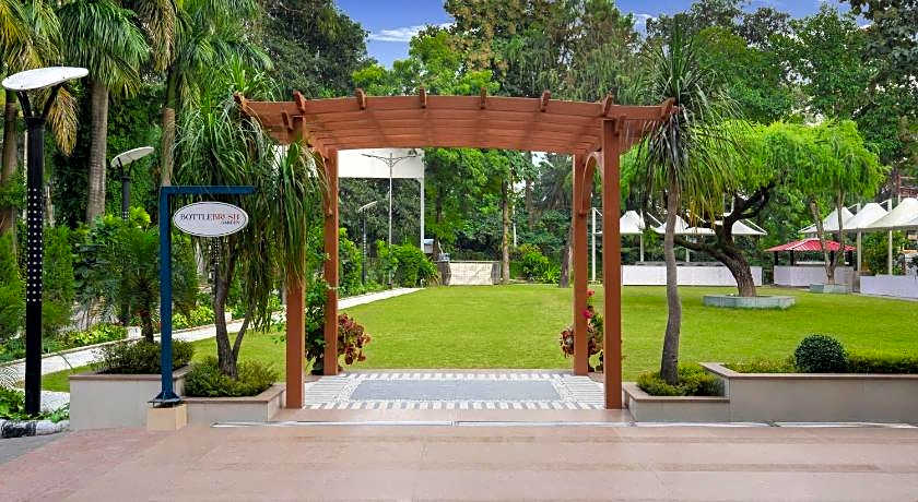 Hotel Aketa Rajpur Road Dehradun, Dehradun 