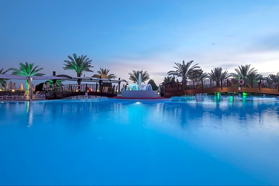 Granada Luxury Okurcalar