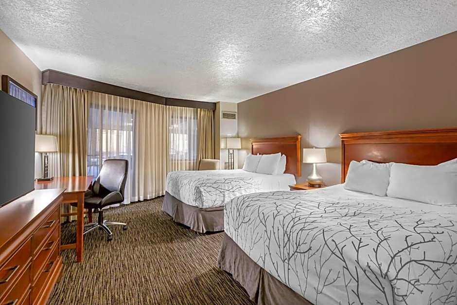 Best Western Plus Landmark Inn
